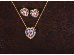 Conjunto "Corações" multicolorido